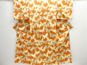 未使用品　金通し蝶模様付け下げ小紋着物(重ね衿付き)